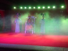 -关东情主题文化演艺餐厅