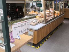 面包甜点陈列柜-仟吉KenGee(兴荣街店)
