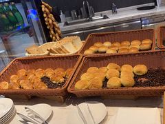 -筠咖啡西餐厅(上海国展宝龙丽筠酒店)