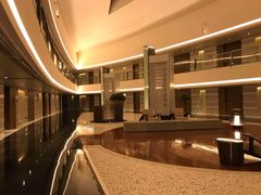 -上海滴水湖皇冠假日酒店