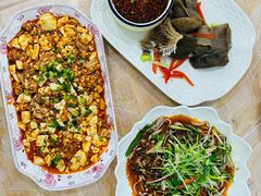 -洪霞餐馆