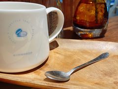 山茶花轻乳乌龙奶茶-Magnet磁食(愚园路店)