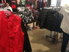 -NIKE上海青浦优选体验店