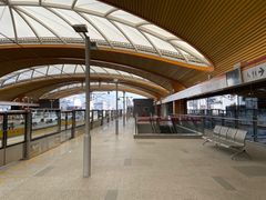 -康新公路(地铁站)