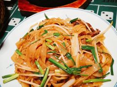 -粤港湾砂锅粥·宵夜(宝龙店)