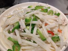 毛根菜炒肉丝-风波庄(罍街分舵)