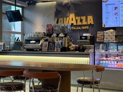 -LAVAZZA拉瓦萨咖啡(中航城君尚购物中心店)