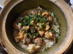 滑鸡叉烧煲仔饭-红星光发煲仔饭(文海店)