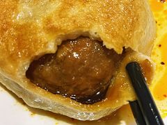 -清真吴记门钉肉饼·喜多利