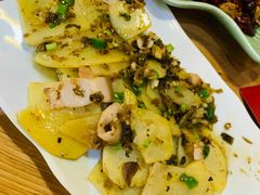 -自贡盐帮菜·玩辣餐厅(樱花园西街店)