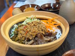 七彩云南拌米线-阿山卓·野生菌火锅·纳西火塘烤肉