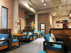 -苹果树下艺术餐厅(宋庄店)