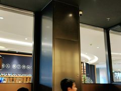 -钱小奴海鲜自助黑金店(杭州滨江龙湖店)
