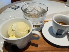 -LAVAZZA拉瓦萨咖啡(中航城君尚购物中心店)