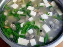 精品海蛎豆腐汤-山里饭店(贵安店)