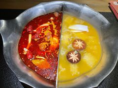 红颜花胶鸡鸳鸯锅-湊湊火锅·茶憩(南京东路悦荟店)