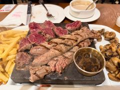 牛腹裙扒+羔羊柳双拼-Entrecôte 法国牛扒馆(保利·时光里店)