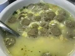 贡丸荷包蛋汤-何氏排骨(左家塘店)