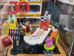 -海底捞火锅(曹安公路店)