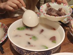 -清真·玛丽亚新疆菜主题餐厅(浙江中路店)