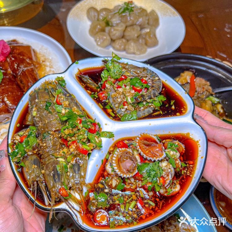 江北藏了个 小岭南 ！这家粤式庭院餐厅美到窒息！