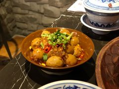 鹌鹑蛋-巴四老城区炭火蛙锅(张江店)
