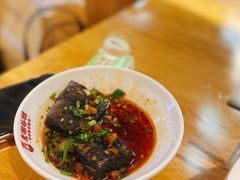 -呷佬·长沙手工米粉(金沙江路店)