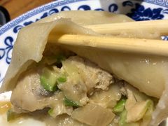 -方国老头包子·39年威海本地老字号•小船海鲜疙瘩汤