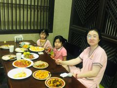 -泉城欧乐堡戏水湾艺术养生温泉