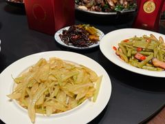 -崮乡圣水坊赵家炒鸡(花都店)