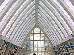 -钟书阁(松江泰晤士小镇店)