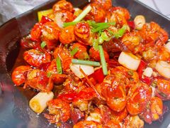 -巴厘龙虾·榜首油焖大虾(音乐学院·沿江酒馆店)