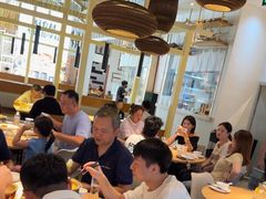 -关东小磨东北菜(上海长风大悦城店)