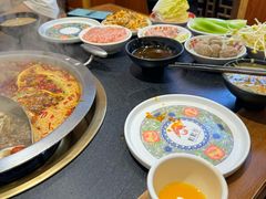 -沸炉重庆老火锅(军事博物馆店)