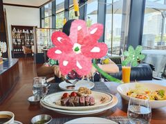 -MONICH牛排融合餐厅(和义大道购物中心店)