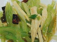 -秦香陕西食府(华贸天地店)