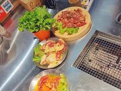 -马路牙子烧烤音乐酒馆(望京店)