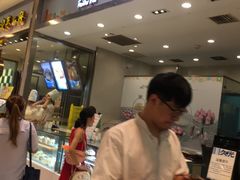 -花花卷卷·鲜食蛋糕(静安久光百货店)
