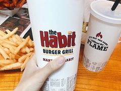 -The Habit Burger Grill 哈比特汉堡(复兴soho店)