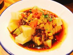 -野山舂·贵州现舂酸汤火锅(鸿通城店)