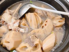 -新一家农家菜(华景新城店)