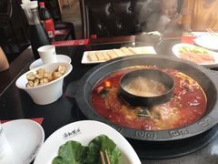 鸳鸯锅底-麻辣英雄重庆火锅(陈江天益城店)