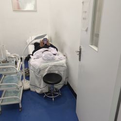 -蕾特恩专业祛痘