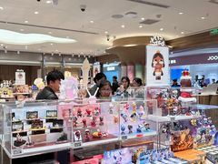 -泡泡玛特POPMART(国金街店)