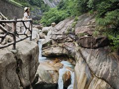 -鄣山大峡谷