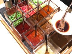 -余欢领鲜火锅(新街口店)