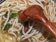 -鑫花溪牛肉米粉(东环大润发店)