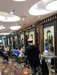 -八佰伴8008星级形象店