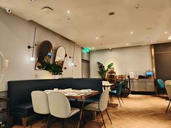-港丽餐厅(来福士店)