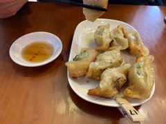 牛肉鍋貼-小姜锅贴(凤凰街店)
